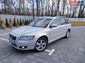 Авто Volvo V50 2012 № 7582688