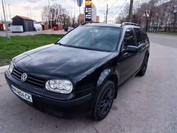 Авто Volkswagen Golf 2004 № 7582854
