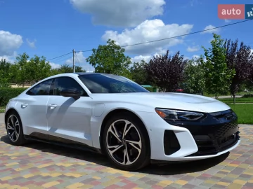 Авто Audi E-Tron Gt 2023 № 7582939