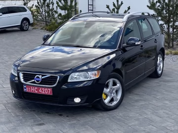 Авто Volvo V50 2012 № 7583139