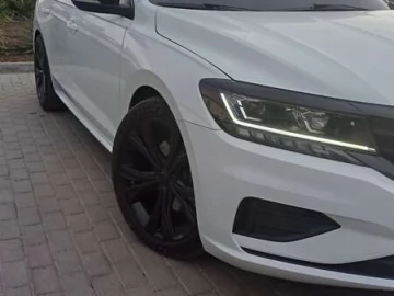 Авто Volkswagen Passat 2021 № 7583233