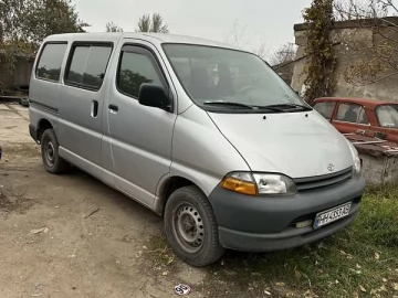 Авто Toyota Hiace 2000 № 7583347