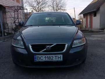 Авто Volvo V50 2009 № 7583403