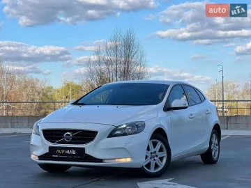 Авто Volvo V40 2013 № 7583443