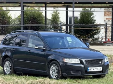 Авто Volvo V50 2010 № 7583548