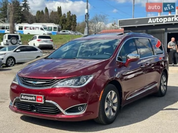 Авто Chrysler Pacifica 2017 № 7583642