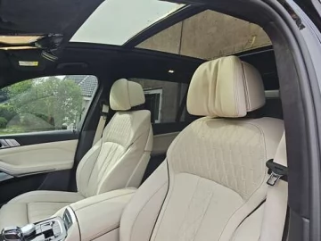 Авто BMW X7 2020 № 7583984