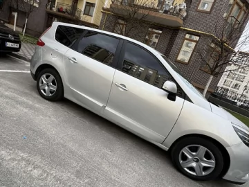 Авто Renault Grand Scenic 2013 № 7584337