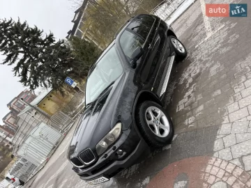 Авто BMW X5 2004 № 7584348