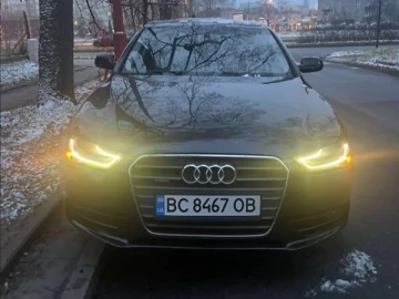 Авто Audi A4 2012 № 7584392