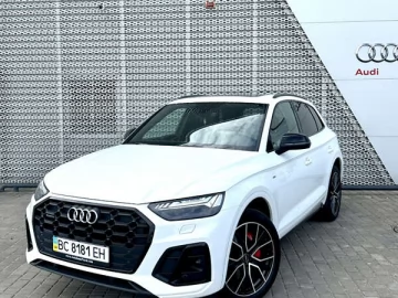 Авто Audi Q5 2021 № 7584478