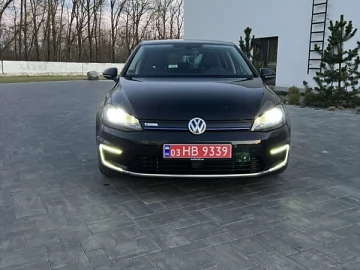 Авто Volkswagen E-Golf 2016 № 7584618