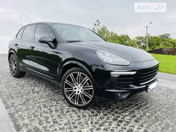Авто Porsche Cayenne 2016 № 7584734