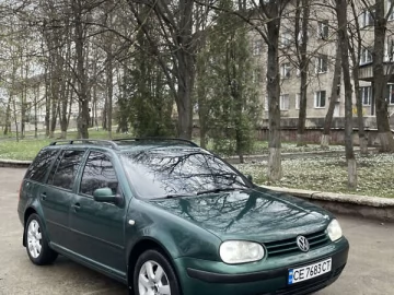 Авто Volkswagen Golf 2000 № 7584781