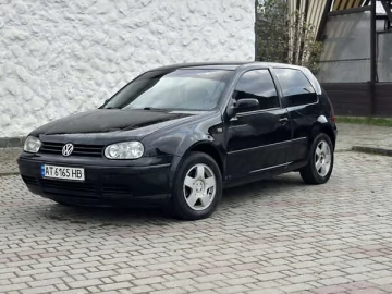 Авто Volkswagen Golf 2000 № 7585476