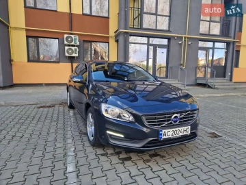 Авто Volvo V60 2014 № 7585601