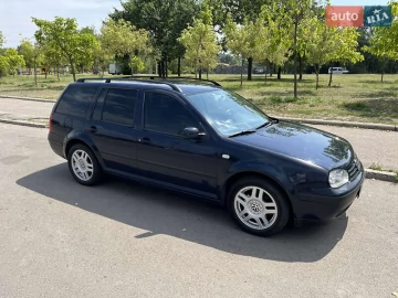 Авто Volkswagen Golf 2000 № 7585639
