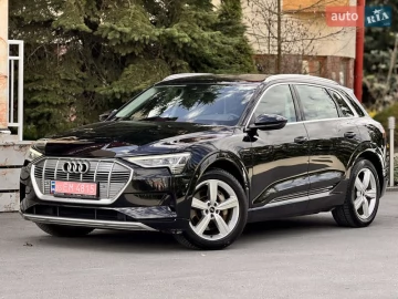 Авто Audi Q7 E-Tron 2021 № 7585999