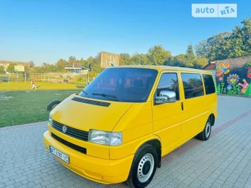 Авто Volkswagen Transporter 2000 № 7586086