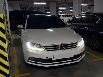 Авто Volkswagen Jetta 2013 № 7586275