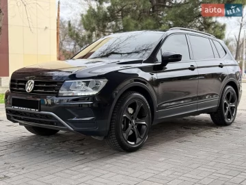 Авто Volkswagen Tiguan 2018 № 7586622
