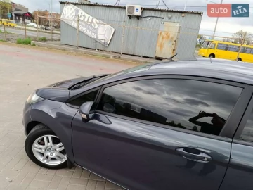 Авто Ford Fiesta 2011 № 7586758