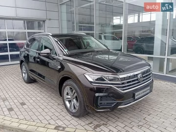 Авто Volkswagen Touareg 2022 № 7587055
