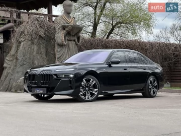 Авто BMW 7 Series 2023 № 7587061