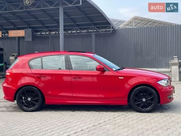 Авто BMW 1 Series 2010 № 7587157