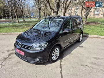 Авто Volkswagen Touran 2013 № 7587224