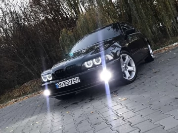 Авто BMW 5 Series 2002 № 7587551