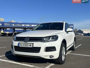 Авто Volkswagen Touareg 2014 № 7587705