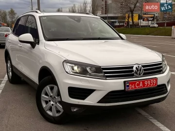 Авто Volkswagen Touareg 2015 № 7587711
