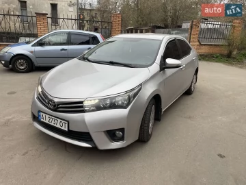 Авто Toyota Corolla 2013 № 7587870