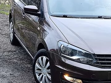 Авто Volkswagen Polo 2017 № 7587906