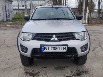 Авто Mitsubishi L 200 2011 № 7587952