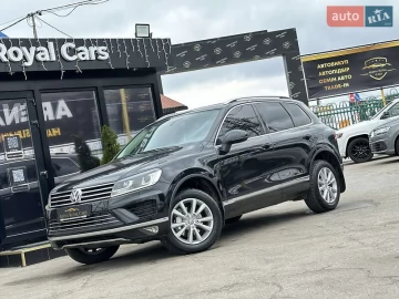 Авто Volkswagen Touareg 2015 № 7588028
