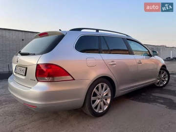 Авто Volkswagen Jetta 2014 № 7588143