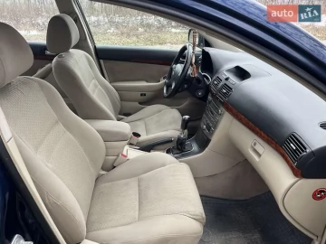 Авто Toyota Avensis 2003 № 7588626