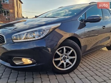 Авто KIA Ceed 2013 № 7588670