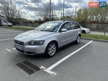 Авто Volvo V50 2004 № 7588823
