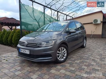 Авто Volkswagen Touran 2016 № 7588910