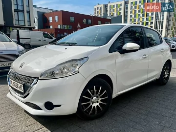 Авто Peugeot 208 2014 № 7589263