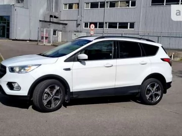 Авто Ford Escape 2017 № 7589358