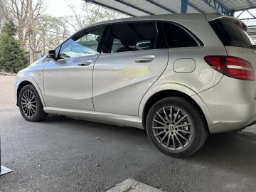 Авто Mercedes B-Class 2017 № 7589373