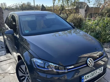 Авто Volkswagen E-Golf 2020 № 7589374