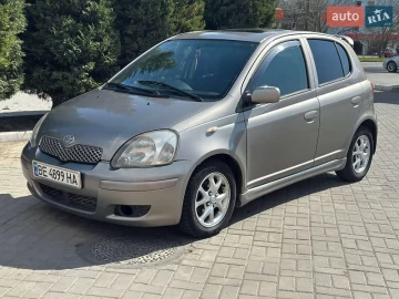 Авто Toyota Yaris 2003 № 7589474