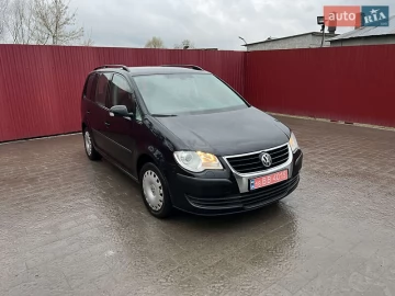 Авто Volkswagen Touran 2007 № 7589503