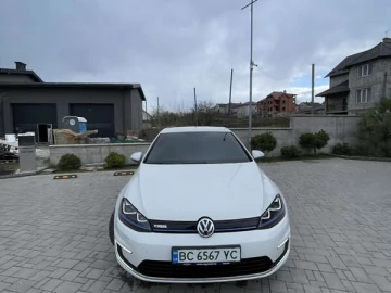 Авто Volkswagen E-Golf 2016 № 7589557