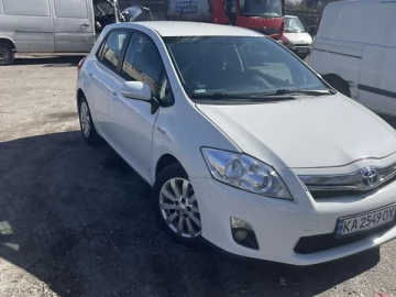Авто Toyota Auris 2010 № 7589571